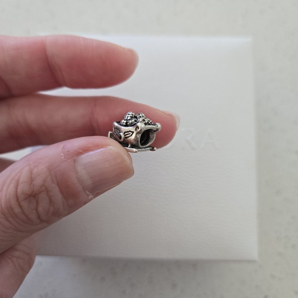 Pandora Authentic Retired Santa's sleigh